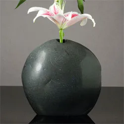 Black Vase (Product 4821)